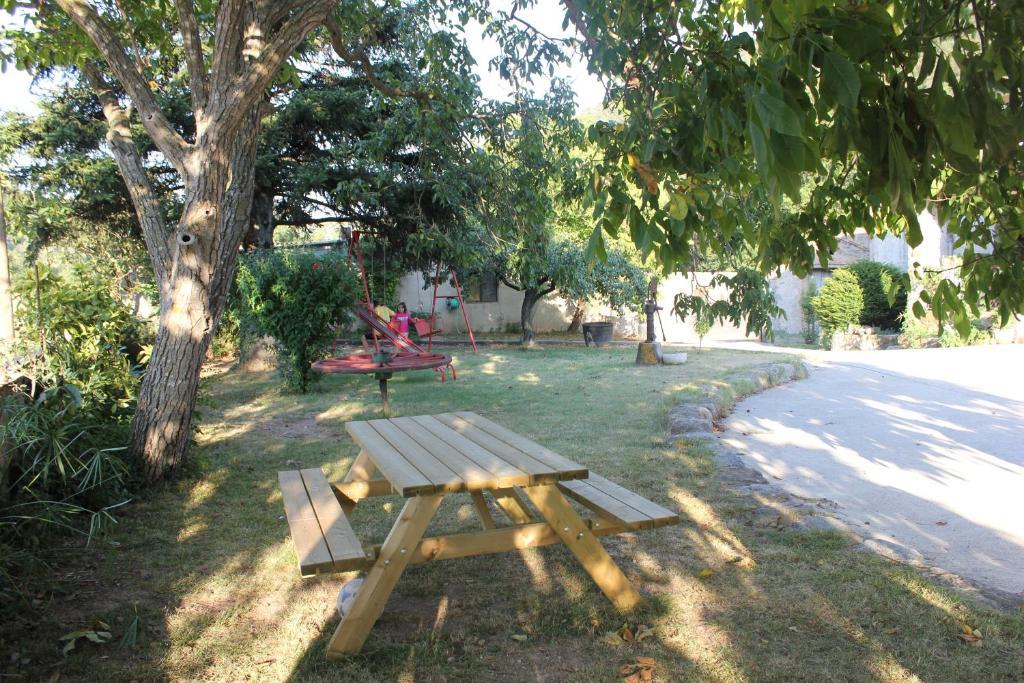 Can Carreras Albanya Exteriér fotografie